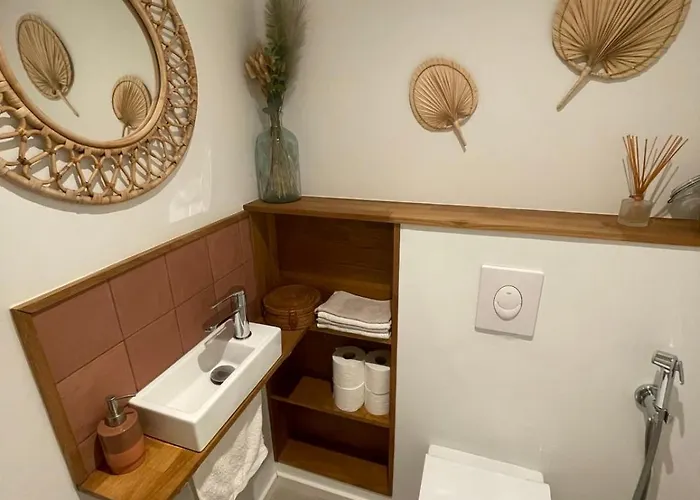 Le Murier In The Heart Of A Daire