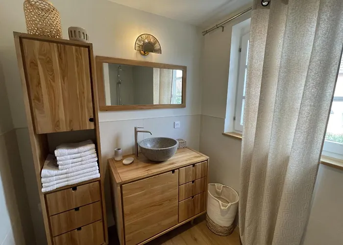 Le Murier In The Heart Of A Daire